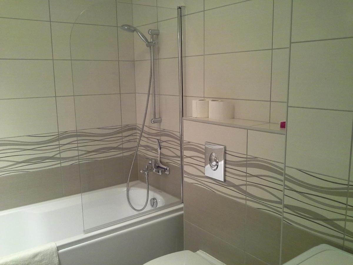 Alexandra Apartment Hajduszoboszlo - Chic Flat Eksteriør billede