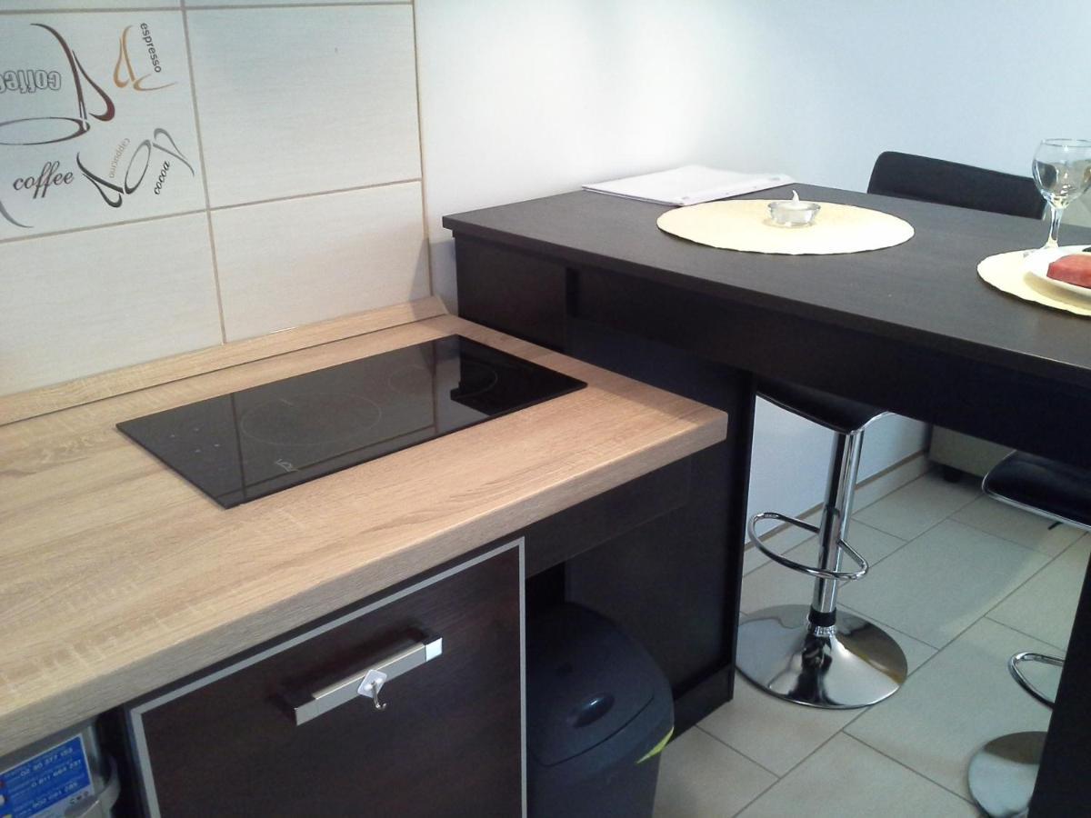 Alexandra Apartment Hajduszoboszlo - Chic Flat Eksteriør billede